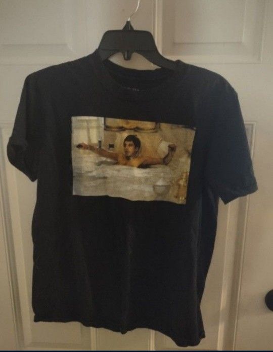 Very Good Condition Collectible Scarface Medium Size T-shirt