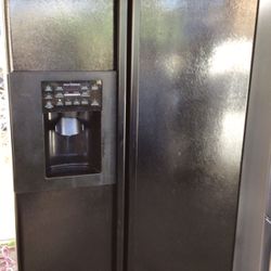 Kenmore Side By Side Refrigerator 