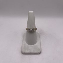 14kt Gold Diamond Engagement Style Ring 