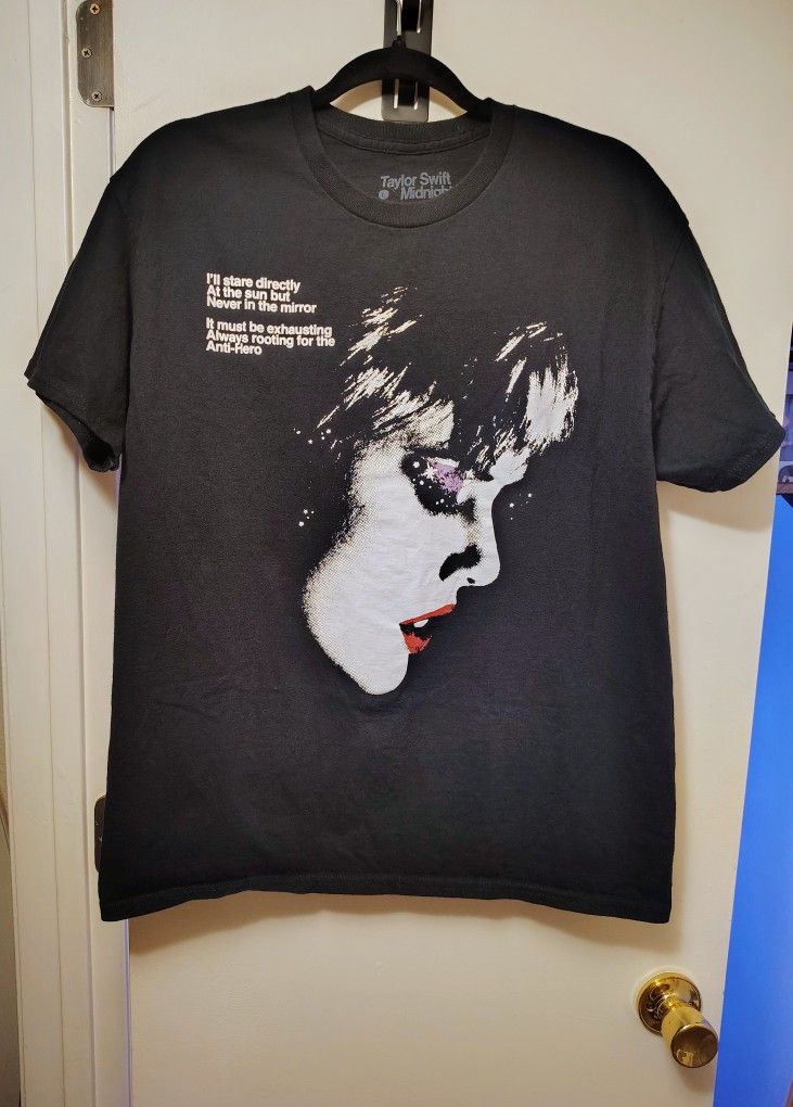 Taylor Swift "Rooting For The Anti-Hero" Large T-Shirt