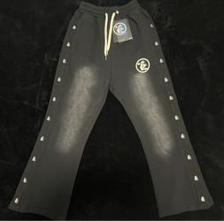 Black Graphic Track Hellstar Pants – New With Tags
