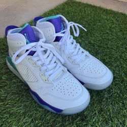 Jordan Mars 270 “Grape” - Size 11- Lightly Used (Worn Twice)