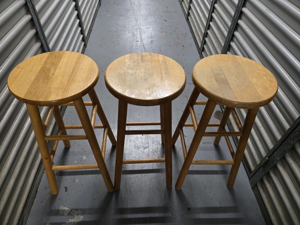 29" Wooden bar stools