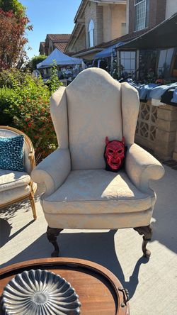 Large gentleman’s watch my chair