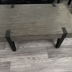 Living room Table & Matching end Table