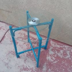 GLASS ROUND END TABLE CASH ONLY 