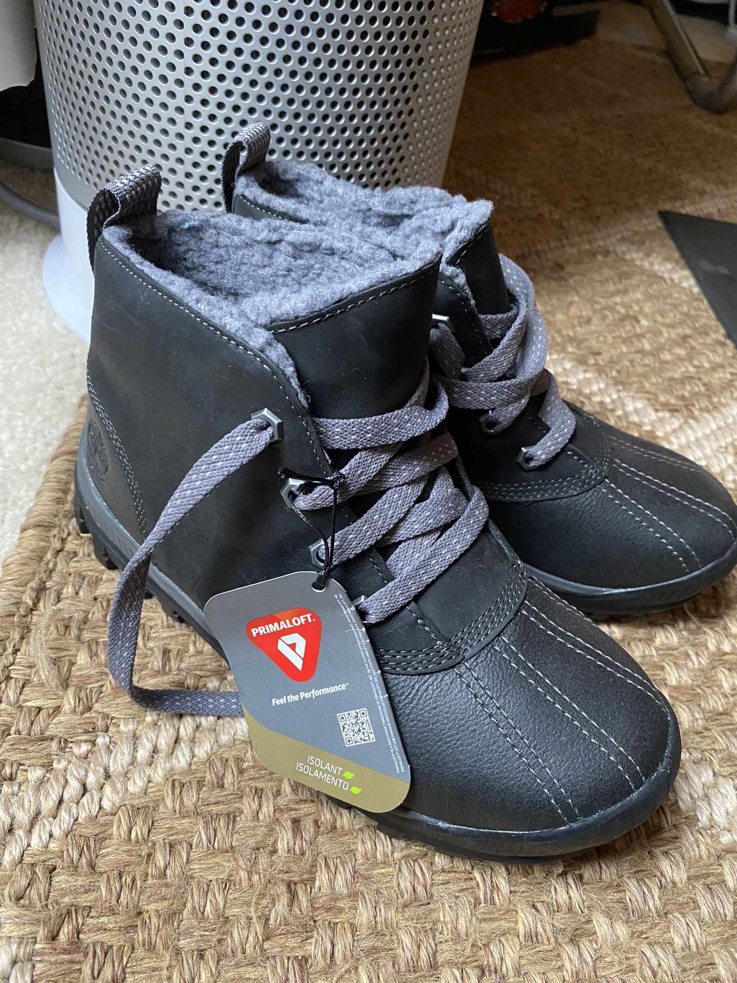 New No Box Timberland Women's Mt. Hayes Ginger Glazed with OrthoLite Waterproof Leather Snow Boots, Size 5.5 Previously Store display with light scr