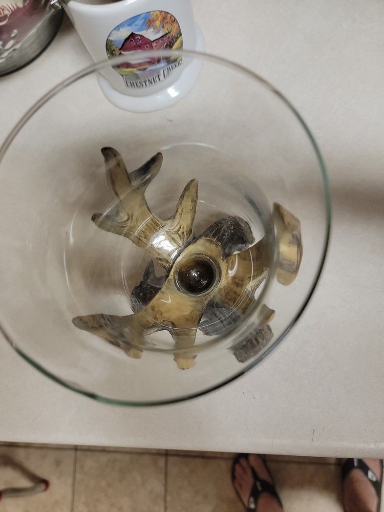 FAUX DEER ANTLERS CANDLE HOLDER RESIN & GLASS RUSTIC CABIN 8.5" X 5".. $25. FIRM PRICE