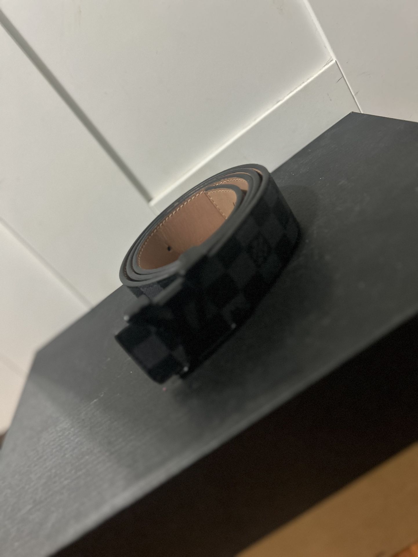 Louis Vuitton Mens Belt