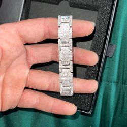 Sterling Silver 8 Inch Bracelet With Moissanite 