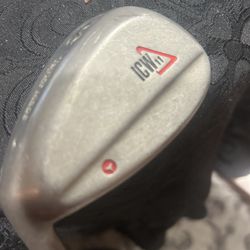 Mens Left-handed Taylormade  Sand wedge