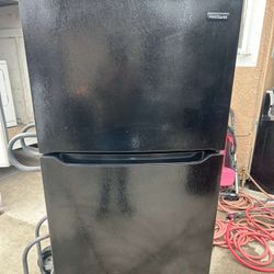 Frigidaire Refrigerator