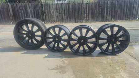 19" Tesla Model 3 factory Rims