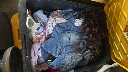 Girls clothing huge box