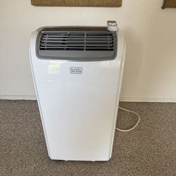 Black & Decker 14,000 BTU Smart Portable Air Conditioner – Pristine Condition