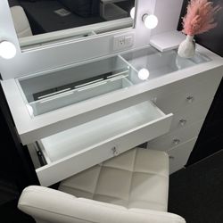 🔥GREAT PRICE🔥 White Vanity w/Lights and Drawers and 1 Shelf (Included a Free Stool White or Black) 👍90 days FREE FINANCING ❗