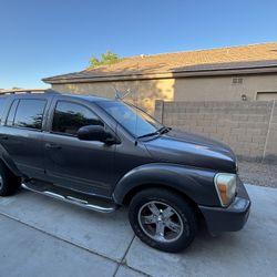 Grey 2004 Dodge Durango 