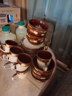 Plate Set (31 Pieces)