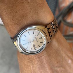 Vintage Seiko Actus Japan on original bracelet