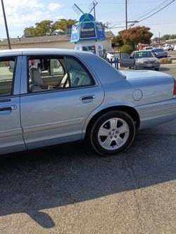 2010 Ford Crown Victoria