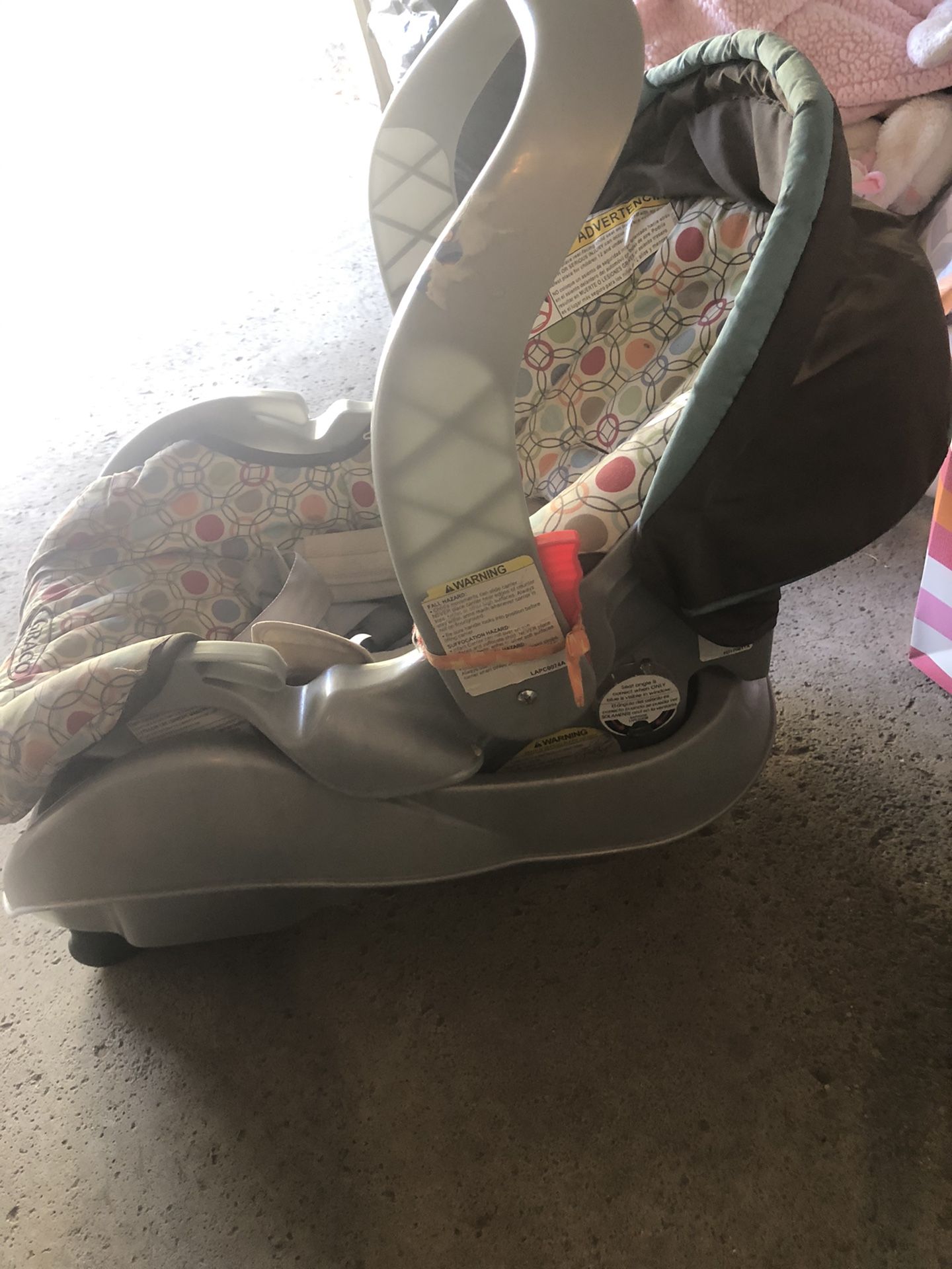 Lots of baby clothes/bouncer/car seat