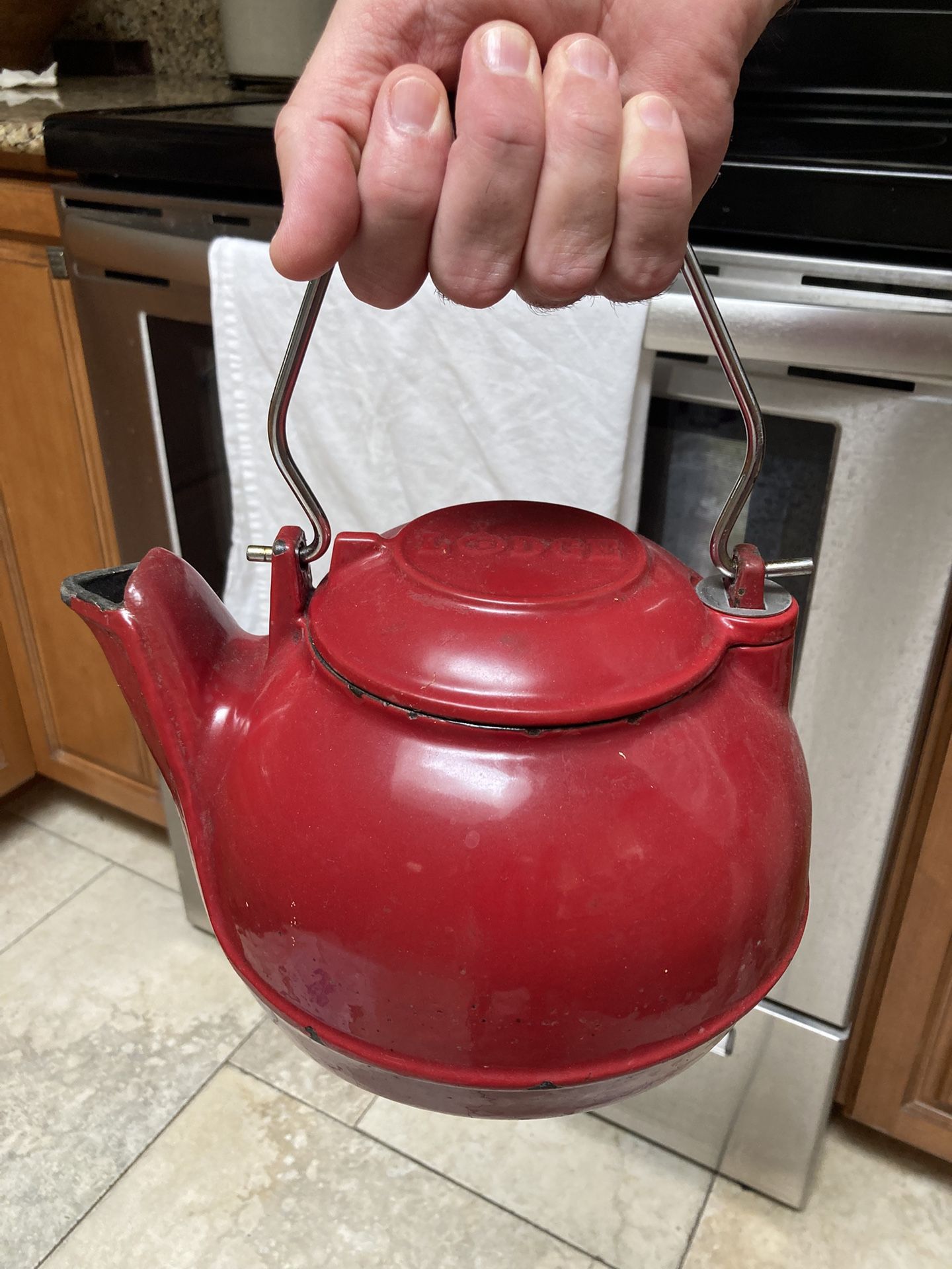 Lodge Cast Iron Tea Kettle 