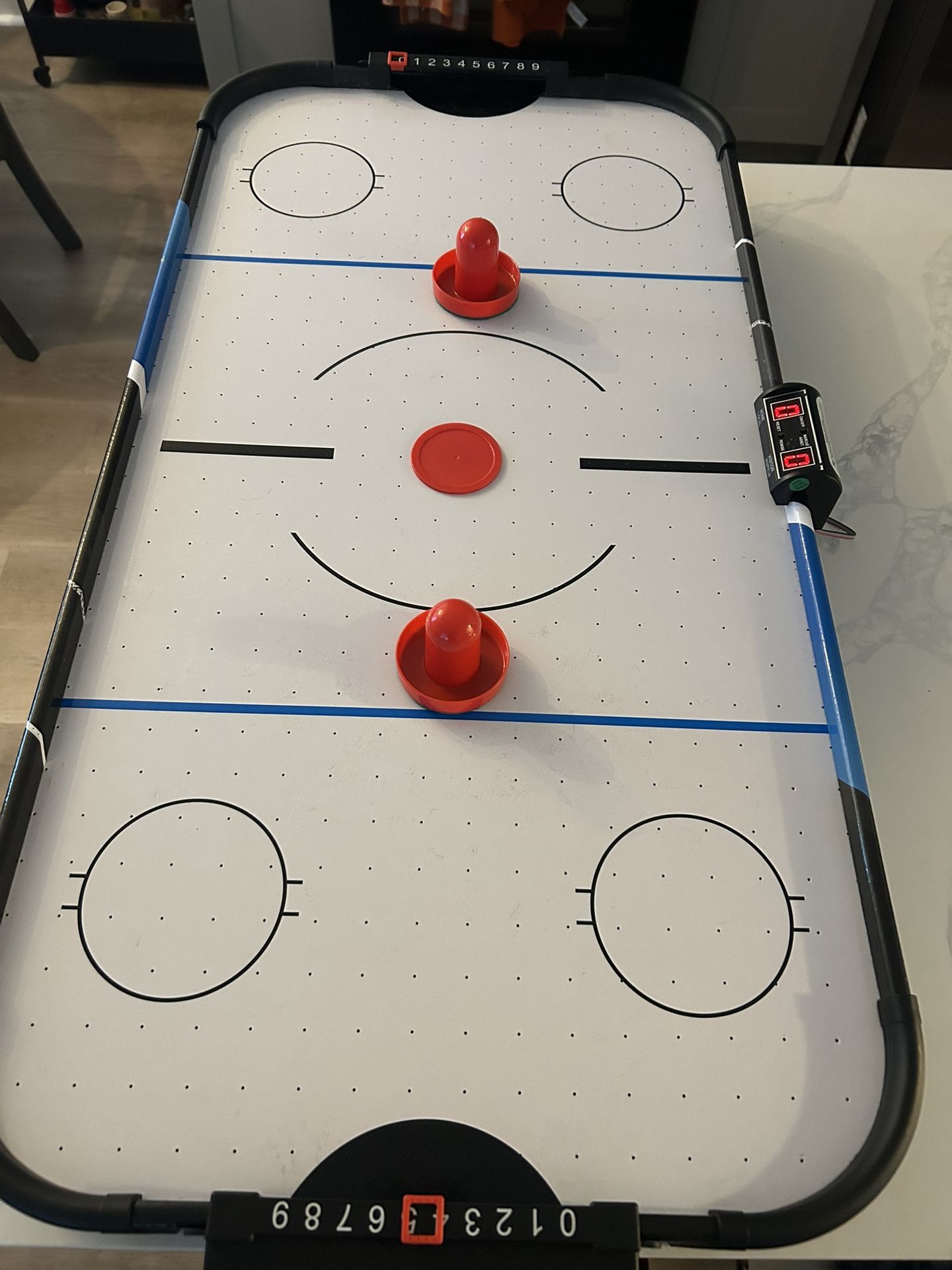 Air Hockey Table