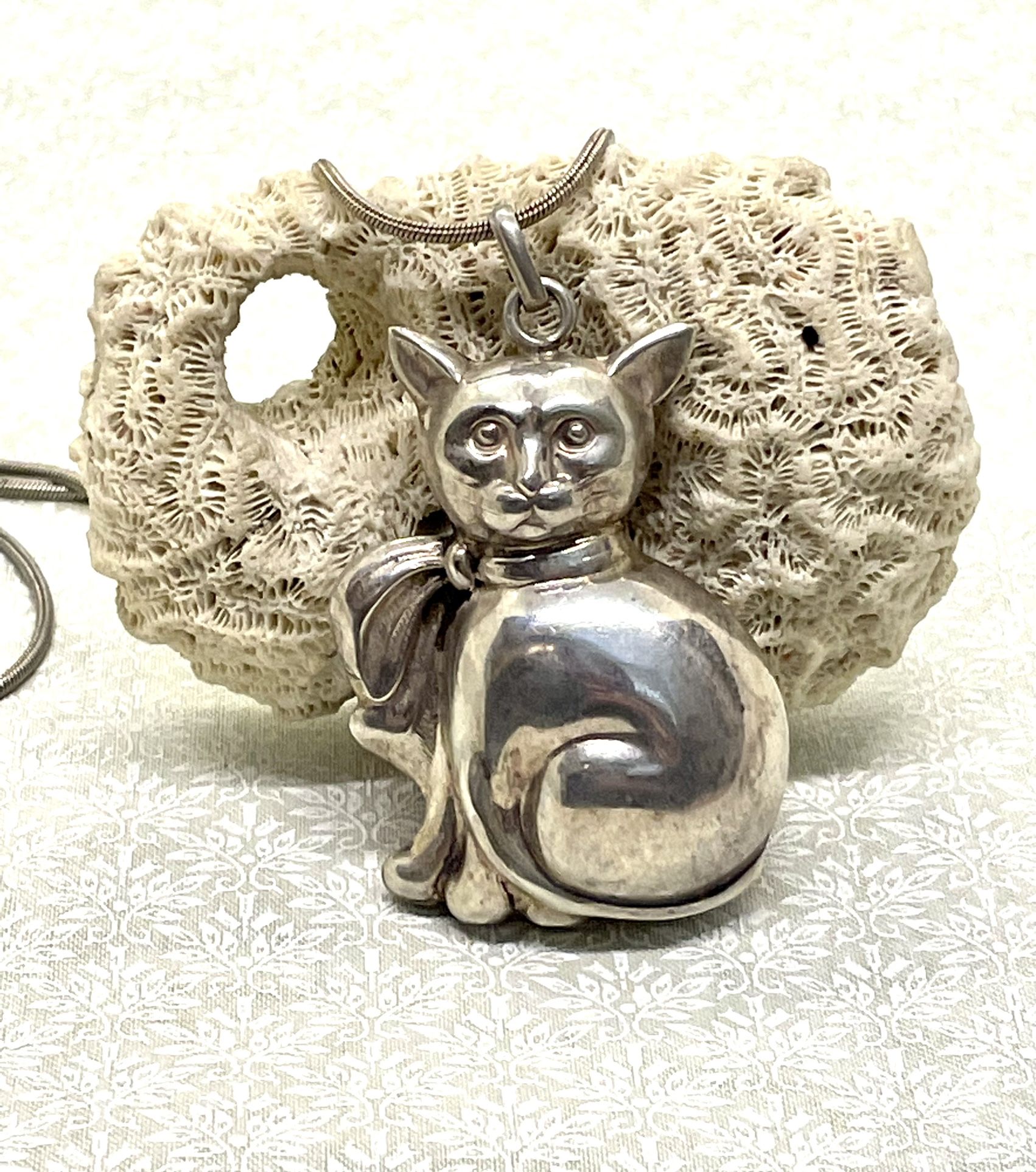 Vintage Sterling Cat Necklace