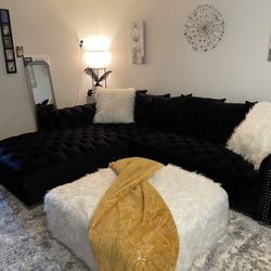 Black Tufted 2pc Sectional Couch