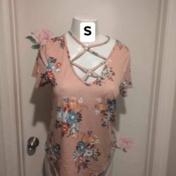 New Women’s Top Size Small 