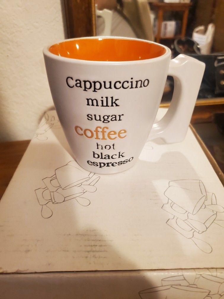 4 Brand New Cute Cappacino Mugs Still In Box 📦 All For $15