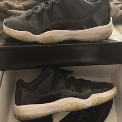 Jordan 11 size 10