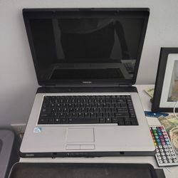 Toshiba Satellite L305