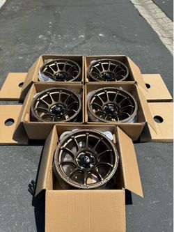 Brand New 5x127 Jeep Wrangler and Gladiator 17” Fuel “Variant” Off-road Wheels