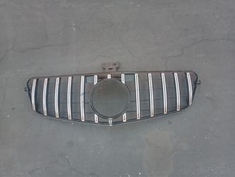 2008-2014 Mercedes C Class Grill.