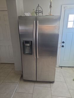 Refrigerator samsung