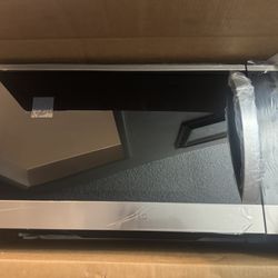 LG Microwave Oven.