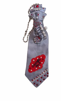 Women Junk Tie