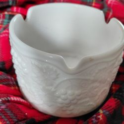 VINTAGE MILK GLASS DISH