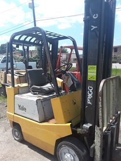 Forklift