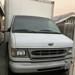 2000 Ford Econoline