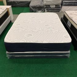 Mattress Full Size New And Box Spring New 
