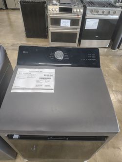 7.3 cu.ft.Vented Smart Gas Dryer in Matte Black with Easy load Door and Sensor Dry Technology