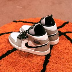 Smoked Grey Jordan 1s 