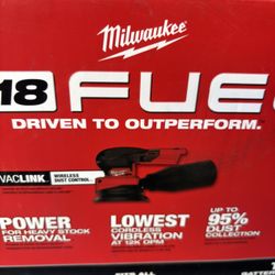 Milwaukee M18 18V Lithium-lon Brushless Cordless FUEL 5 in. Random Orbit Sander (Tool-Only)