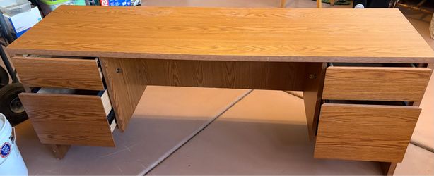 4 Drawer Locking Oak Desk