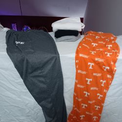 2 MEDIUM Men Lounging PANTS & 3 Tank Top