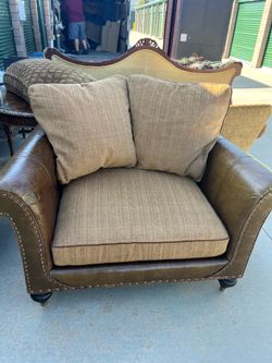 Shelby Gray Leather Chair