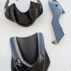 2017 through 2020 Yamaha R6 parts bundle fairings everything for $50