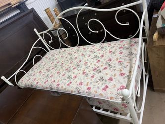 Day bed